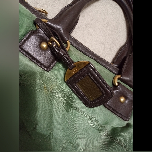 Prada Green Handbag purse - Picture 10 of 13
